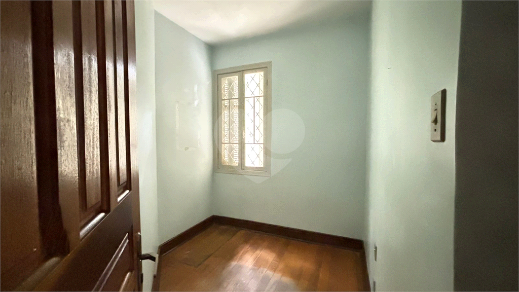 Propriedade Versátil em Terreno Gigante – Ideal para Família ou Investidor
