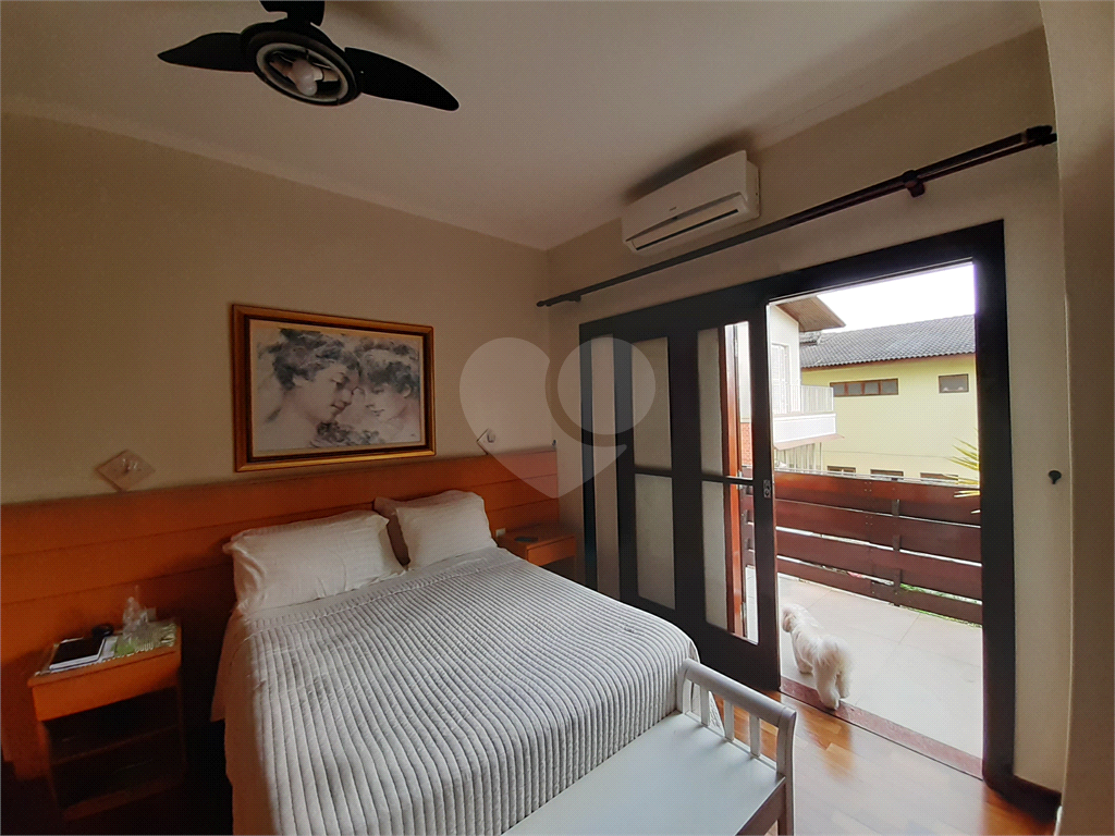 Vende-se: Casa, 4 dormitórios, 3 Vagas Jardim Floresta – Tremembé!