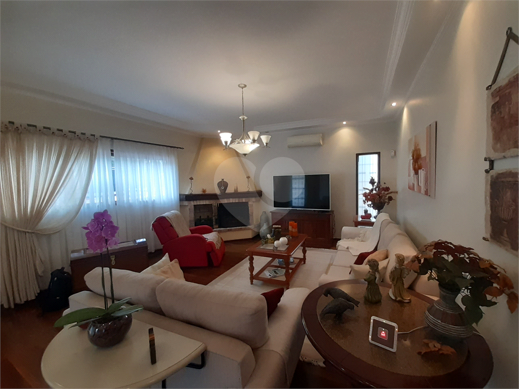 Vende-se: Casa, 4 dormitórios, 3 Vagas Jardim Floresta – Tremembé!