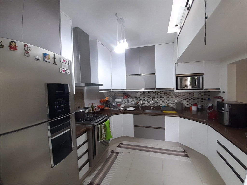 Vende-se: Casa, 4 dormitórios, 3 Vagas Jardim Floresta – Tremembé!