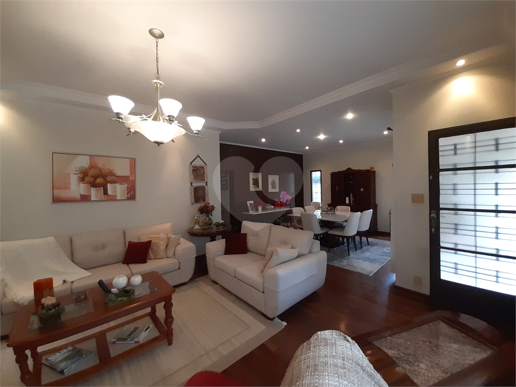 Vende-se: Casa, 4 dormitórios, 3 Vagas Jardim Floresta – Tremembé!