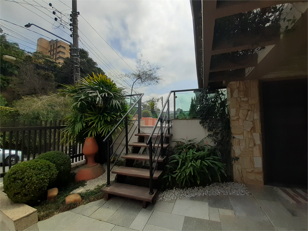 Vende-se: Casa, 4 dormitórios, 3 Vagas Jardim Floresta – Tremembé!