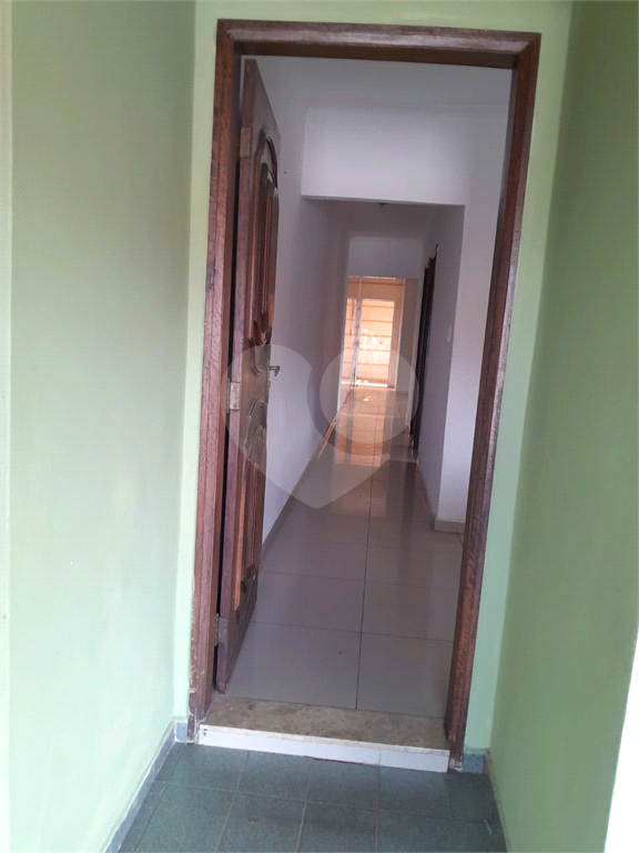 Sobrado Betel/Continental a Venda com 03 dormitórios, Sala com terraço e Churrasqueira. 