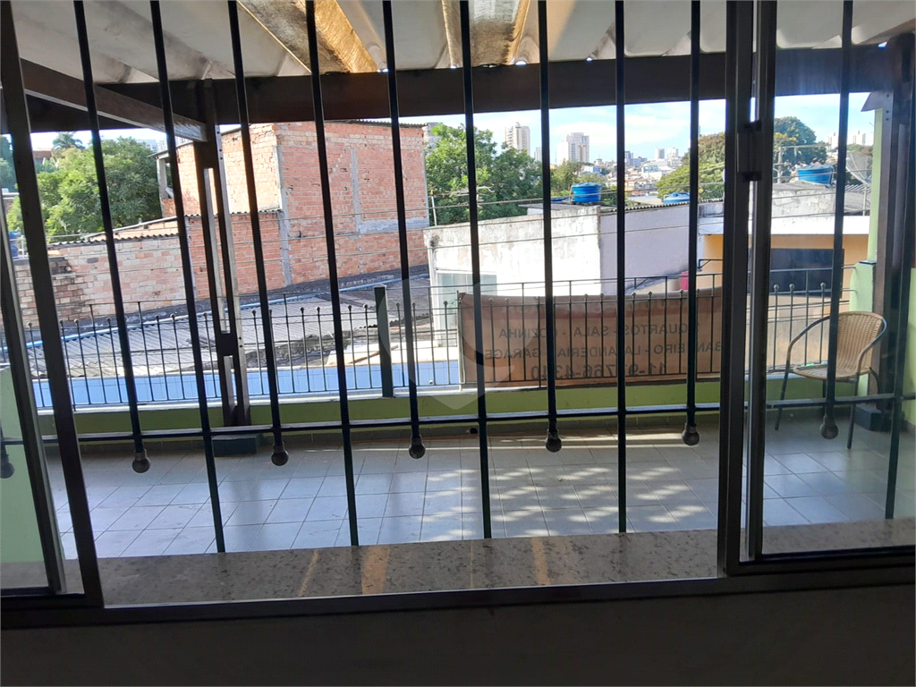 Sobrado Betel/Continental a Venda com 03 dormitórios, Sala com terraço e Churrasqueira. 