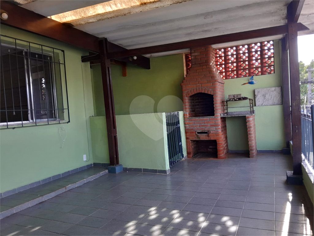 Sobrado Betel/Continental a Venda com 03 dormitórios, Sala com terraço e Churrasqueira. 