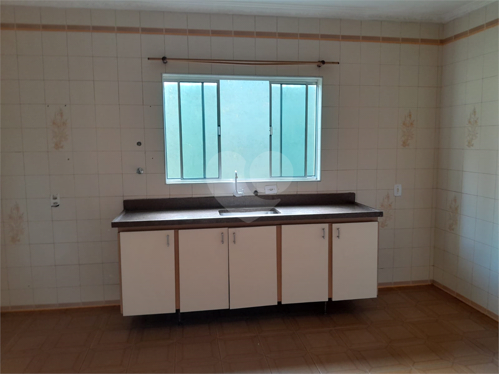 Sobrado Betel/Continental a Venda com 03 dormitórios, Sala com terraço e Churrasqueira. 