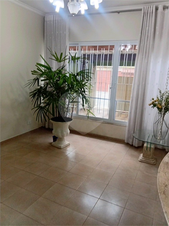 Sobrado Tremembé, com 3 dormitórios, sendo 1 Suite, 2 vagas de Garagem 