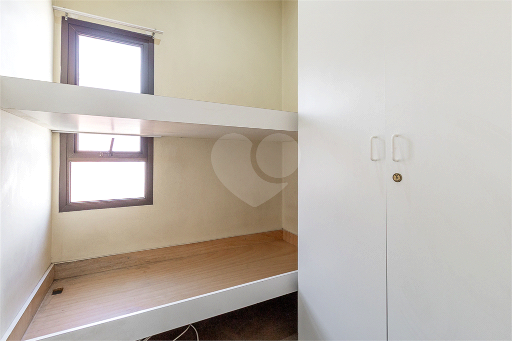 APARTAMENTO em JARDIM GUEDALA