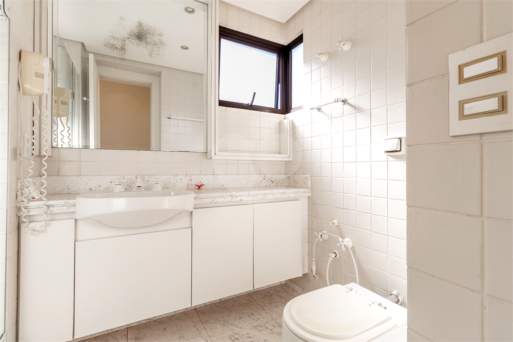 APARTAMENTO em JARDIM GUEDALA