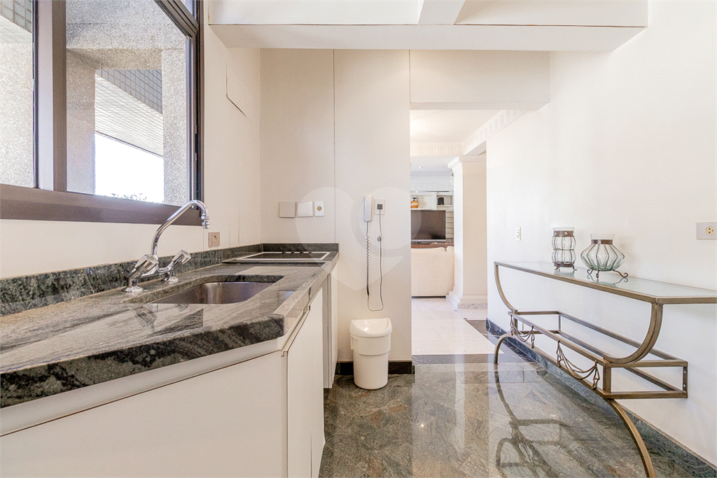 APARTAMENTO em JARDIM GUEDALA