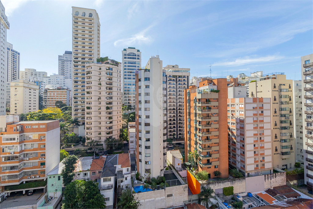 APARTAMENTO em JARDIM GUEDALA