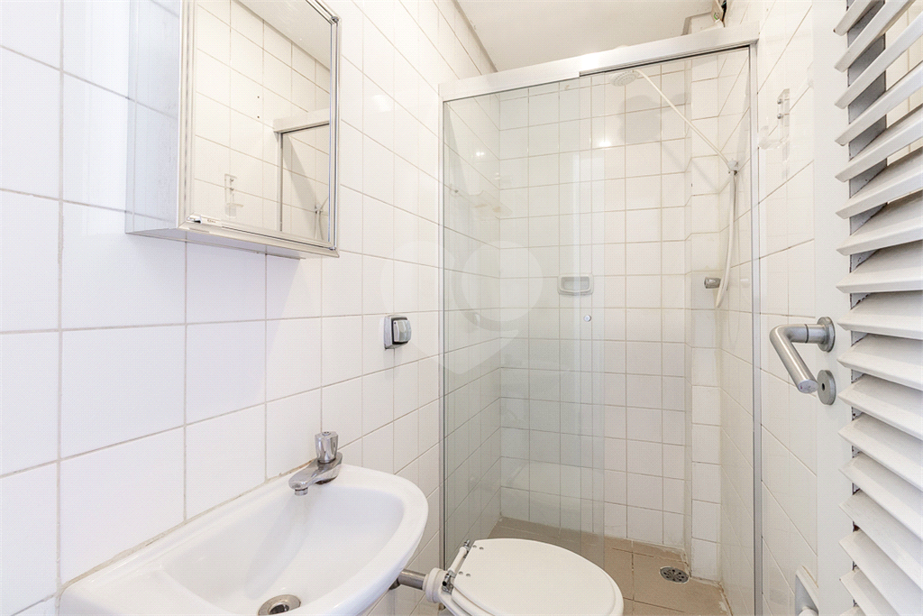 APARTAMENTO em JARDIM GUEDALA