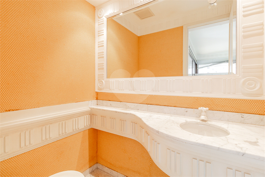 APARTAMENTO em JARDIM GUEDALA