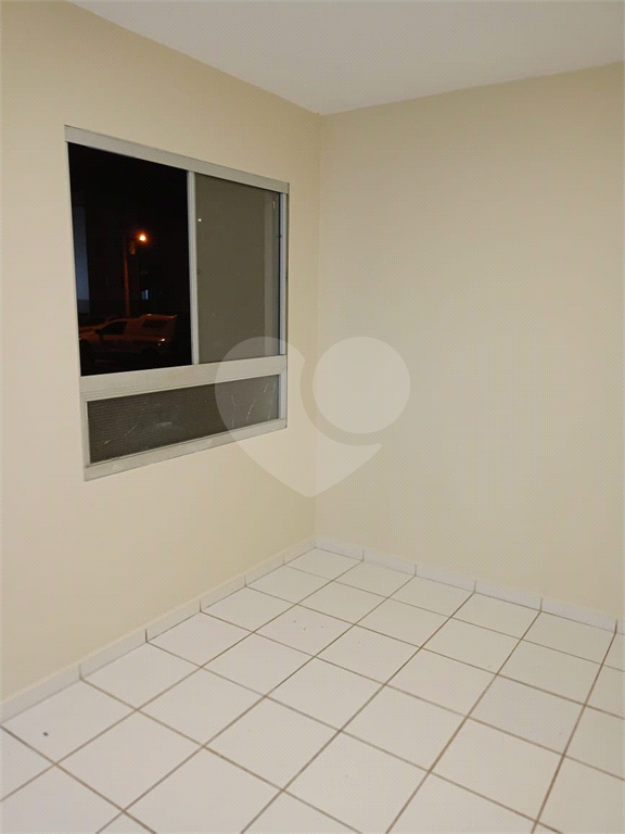 VENDE APARTAMENTO DE 2 DORMITÓRIOS COM VAGA - EM ALTOS DE IPANEMA - SOROCABA 
