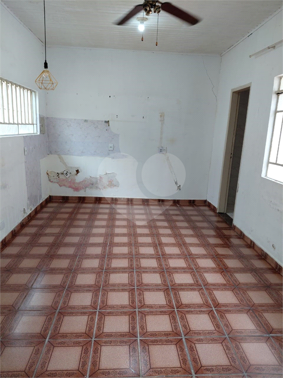 Salão Comercial 192m² disponível para venda na Av. Guapira Excelente ponto comercial