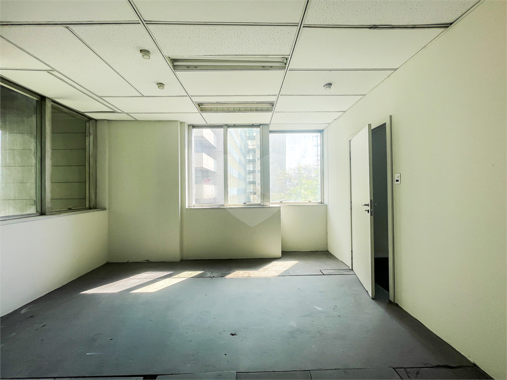Conjunto / Sala Comercial - Morumbi / Vila Cordeiro - Vão Livre - 12 Vagas - Locação / Aluguel