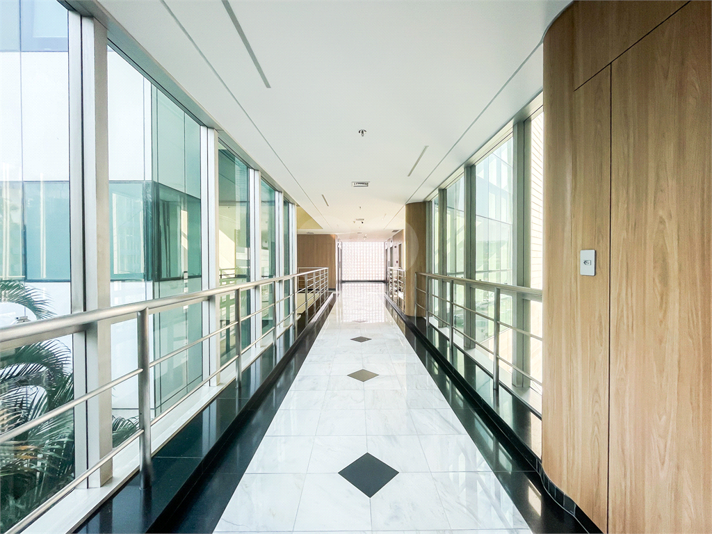 Conjunto / Sala Comercial - Morumbi / Vila Cordeiro - Vão Livre - 12 Vagas - Locação / Aluguel