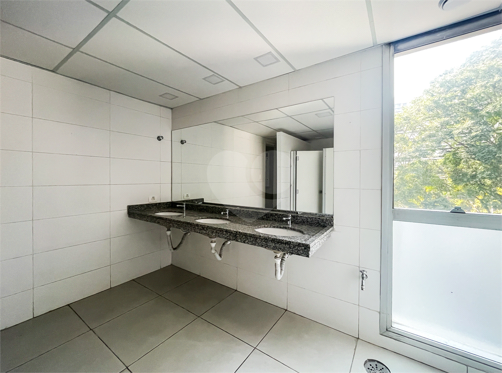 Conjunto / Sala Comercial - Morumbi / Vila Cordeiro - Vão Livre - 12 Vagas - Locação / Aluguel