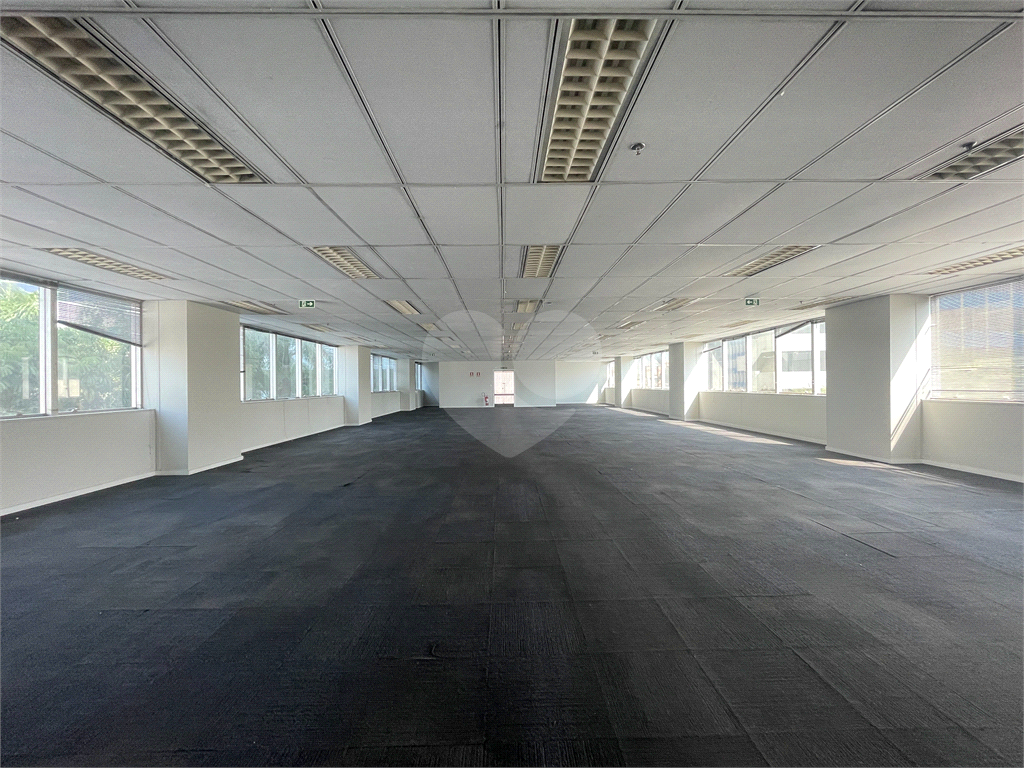 Conjunto / Sala Comercial - Morumbi / Vila Cordeiro - Vão Livre - 12 Vagas - Locação / Aluguel
