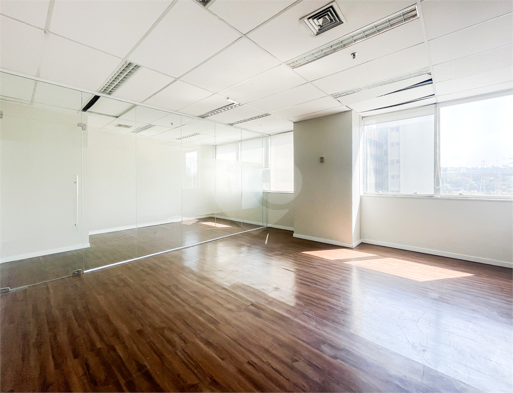 Conjunto / Sala Comercial - Morumbi - Vila Cordeiro - Vão Livre - 12 Vagas - Locação / Aluguel