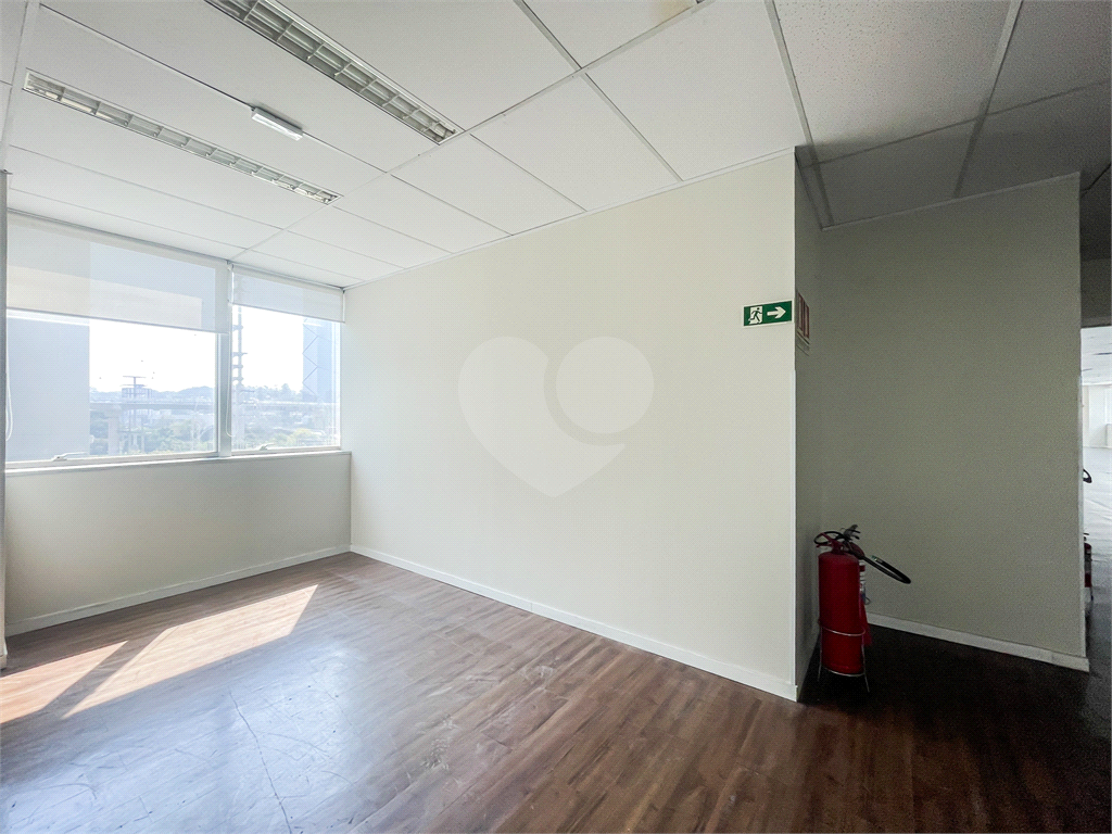 Conjunto / Sala Comercial - Morumbi - Vila Cordeiro - Vão Livre - 12 Vagas - Locação / Aluguel