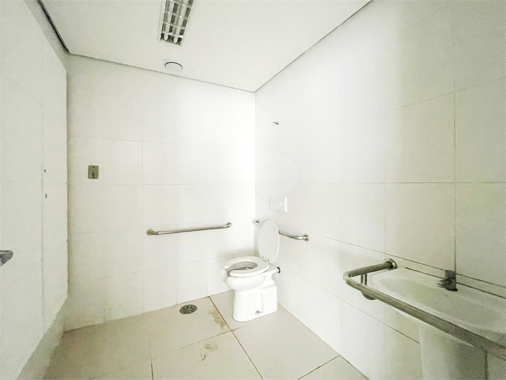 Conjunto / Sala Comercial - Morumbi - Vila Cordeiro - Vão Livre - 12 Vagas - Locação / Aluguel