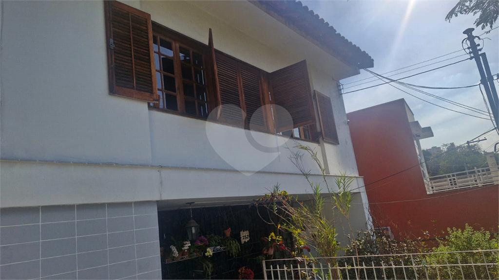Sobrado a Venda | 3 dormitorios(1 suite ) | 2 vagas | 247m² no Jardim São Paulo