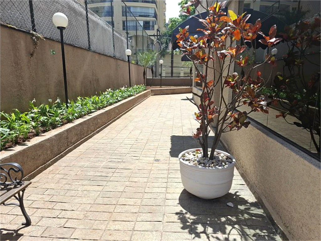 Apartamento à venda e aluguel com 2 quartos, 90m² - Foto 35