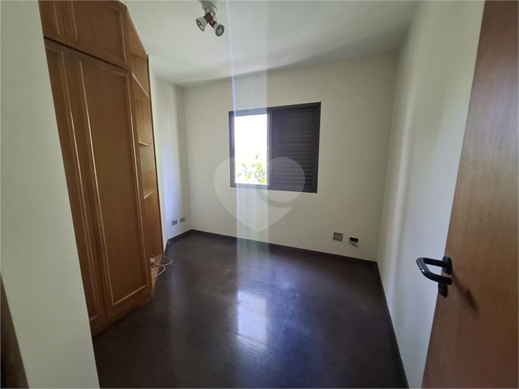Apartamento à venda e aluguel com 2 quartos, 90m² - Foto 11