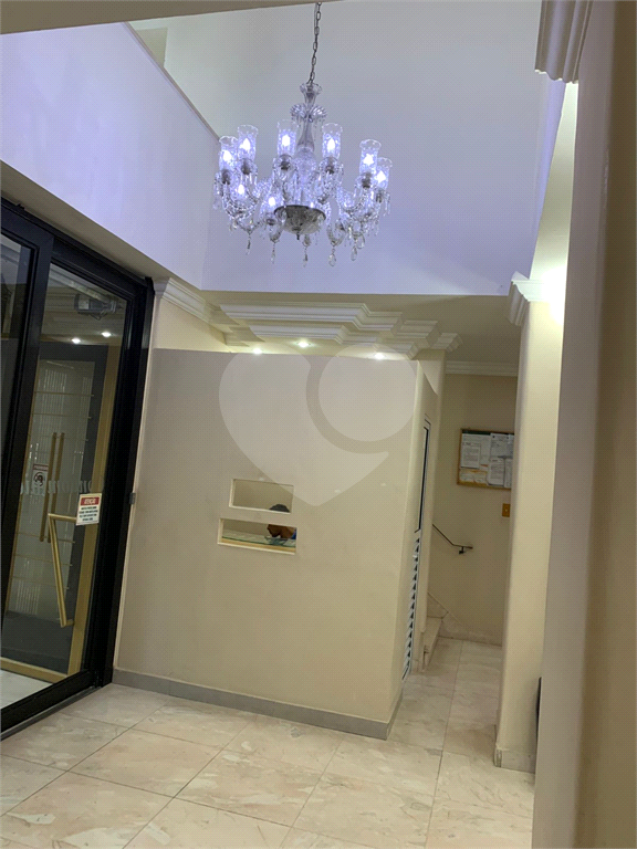 APARTAMENTO em LARGO DO AROUCHE