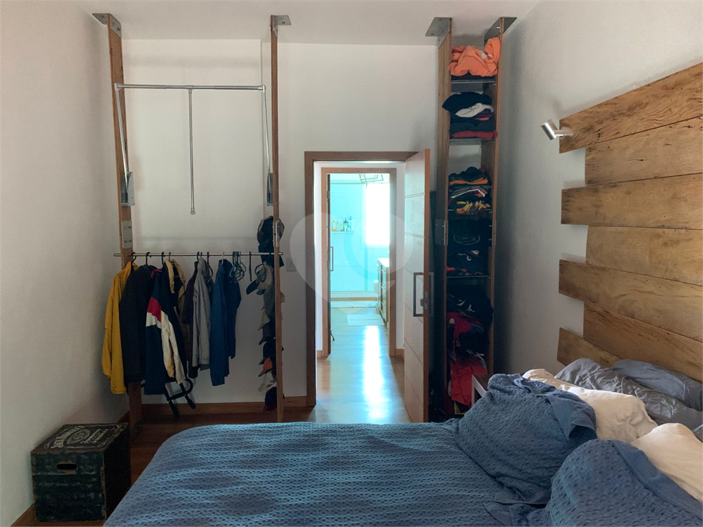 APARTAMENTO em LARGO DO AROUCHE