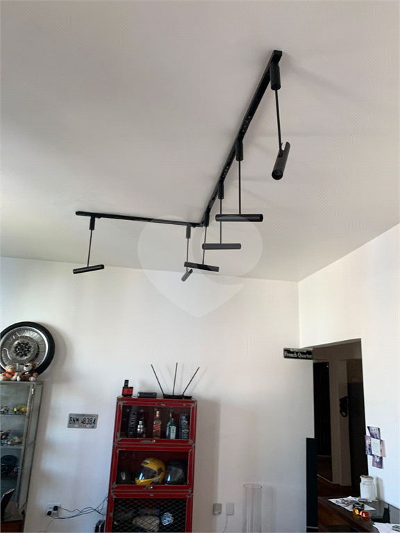 APARTAMENTO em LARGO DO AROUCHE