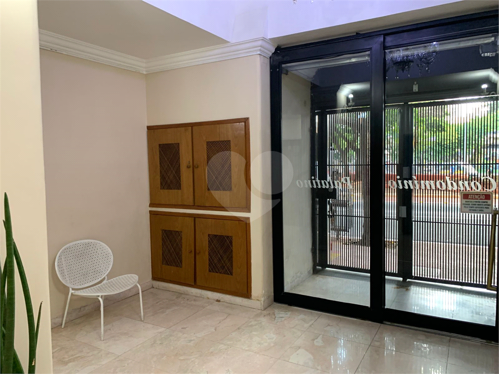 APARTAMENTO em LARGO DO AROUCHE