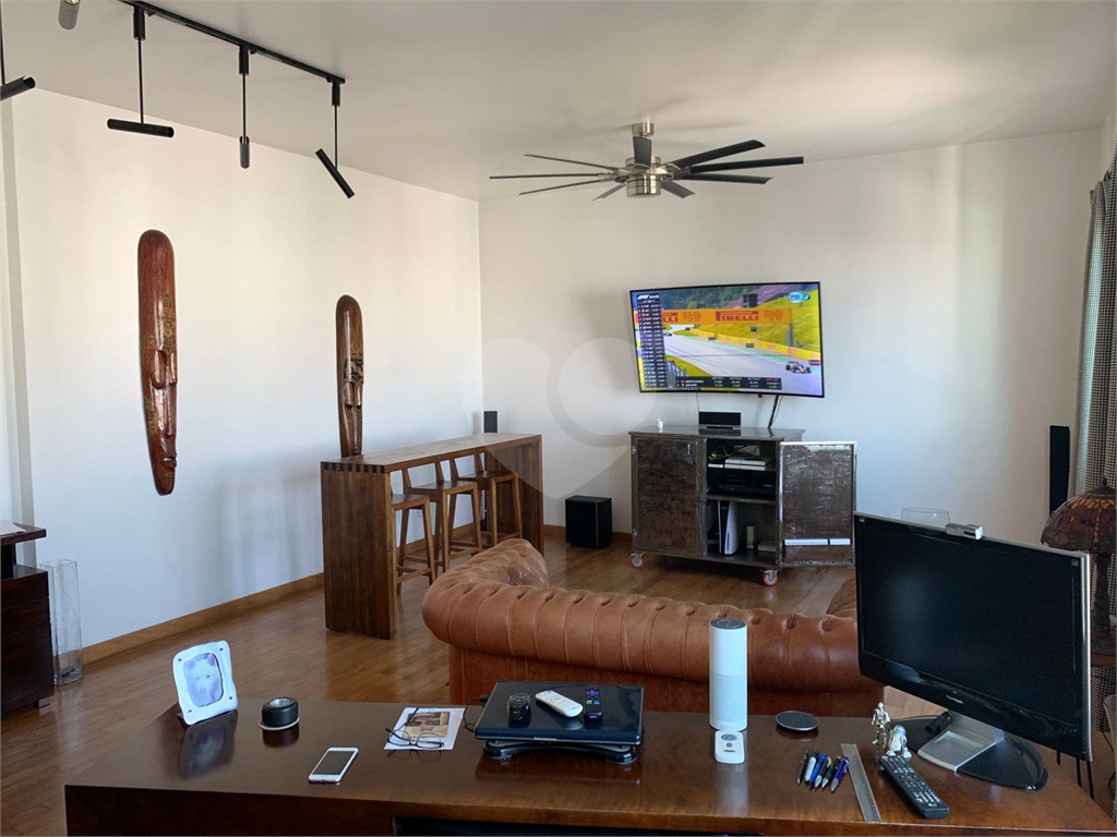 APARTAMENTO em LARGO DO AROUCHE