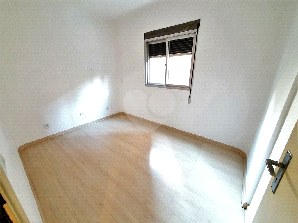 Apartamento para alugar em Pinheiros com 1 quarto e 1 vaga