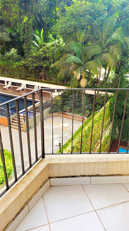 Apartamento para alugar em Pinheiros com 1 quarto e 1 vaga