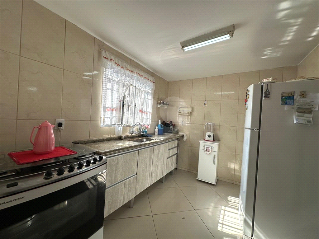 Casa bem cconservada ao lado da Marginal Tiete