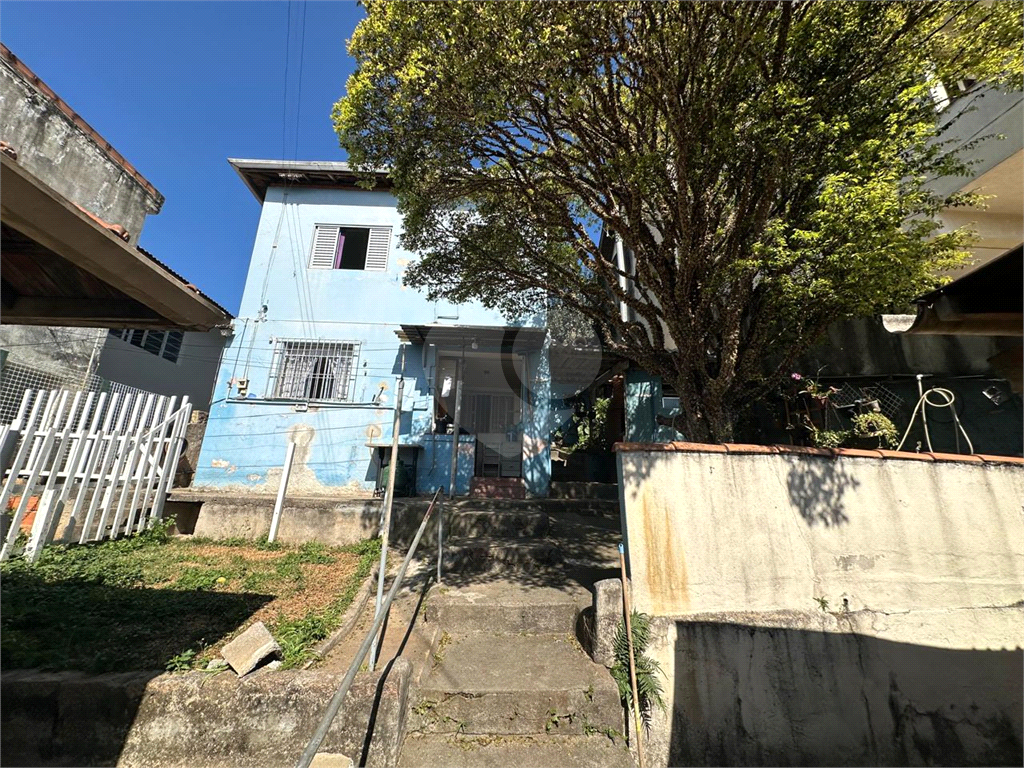 Casa bem cconservada ao lado da Marginal Tiete