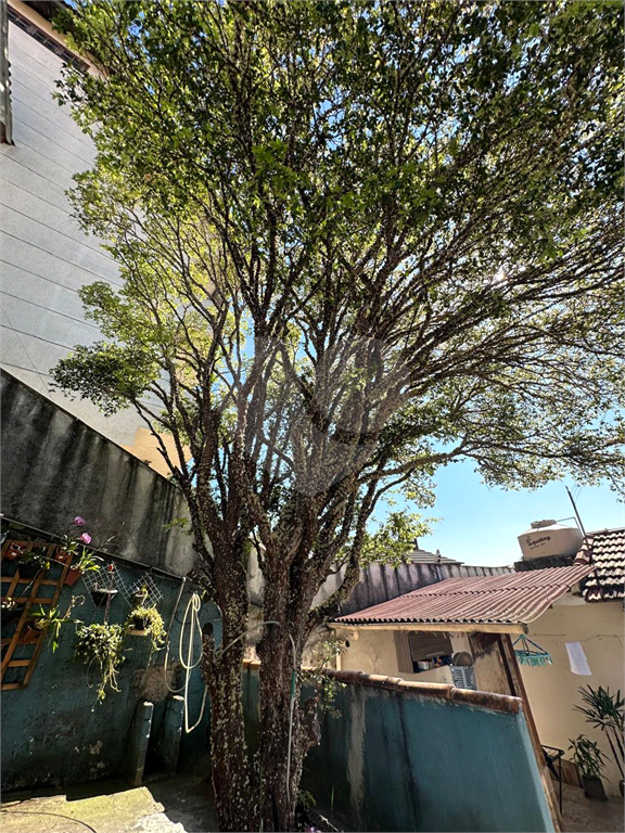 Casa bem cconservada ao lado da Marginal Tiete