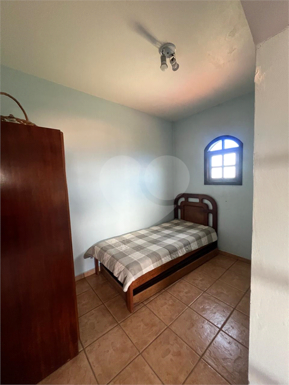 Casa à venda com 4 quartos, 220m² - Foto 15