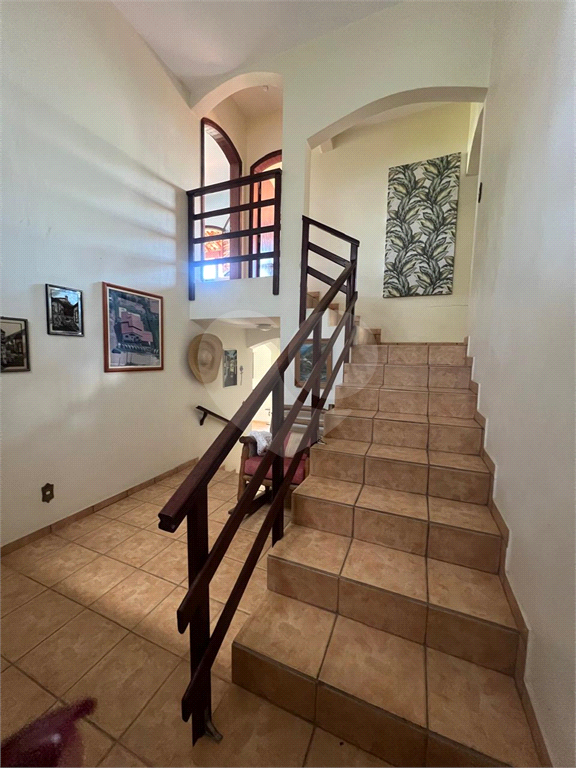 Casa à venda com 4 quartos, 220m² - Foto 12