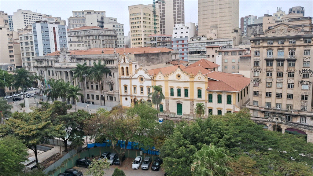 Predio inteiro a venda no Centro proximo a Prefeitura de São Paulo