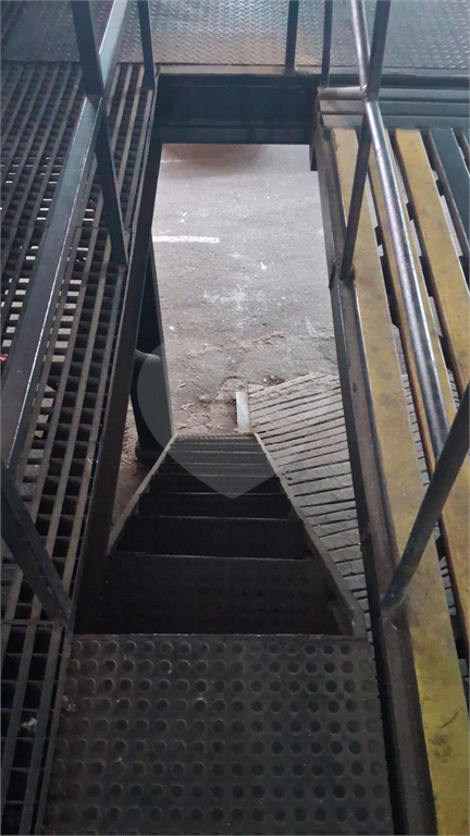 PRÉDIO INTEIRO em CENTRO