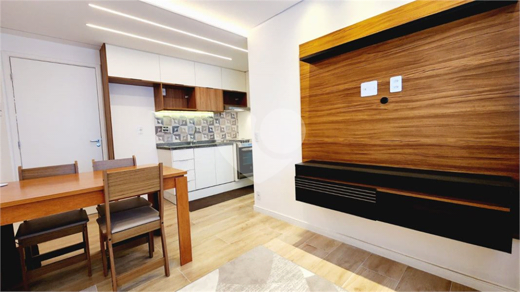 Vende-se Apartamento semimobiliado, 1 quarto, próximo ao Metrô Marechal Deodoro!