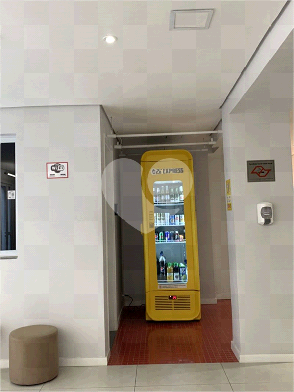 Vende-se Apartamento semimobiliado, 1 quarto, próximo ao Metrô Marechal Deodoro!