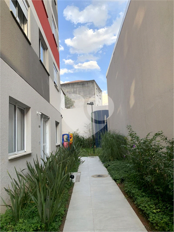 Vende-se Apartamento semimobiliado, 1 quarto, próximo ao Metrô Marechal Deodoro!