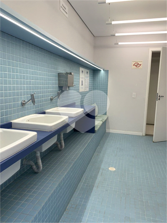 Vende-se Apartamento semimobiliado, 1 quarto, próximo ao Metrô Marechal Deodoro!