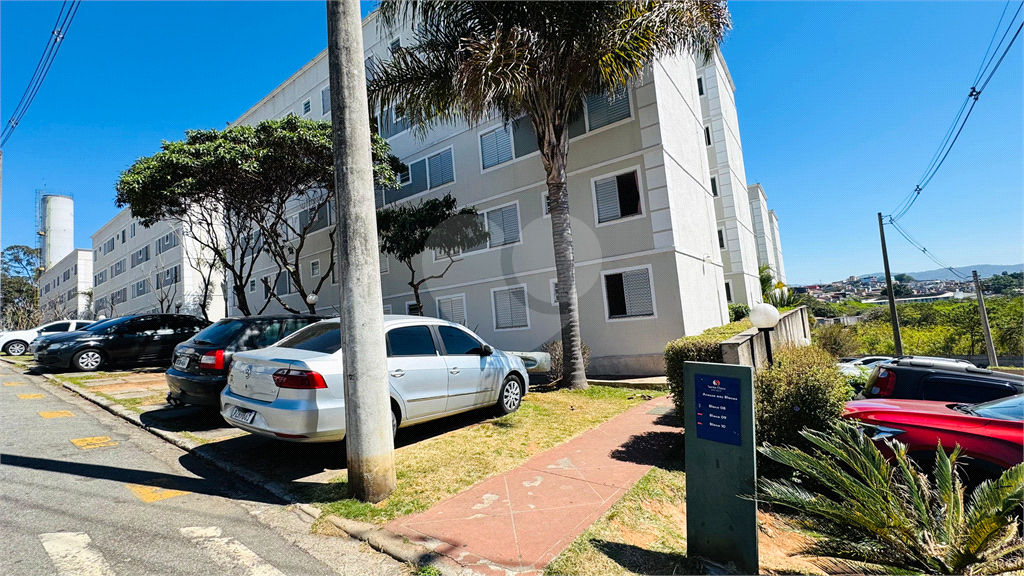 VENDE APARTAMENTO DE 2 DORMITÓRIOS COM VAGA DE GARAGEM E ÁREA DE LAZER