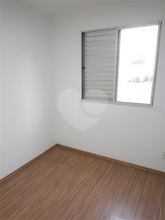 VENDE APARTAMENTO DE 2 DORMITÓRIOS COM VAGA DE GARAGEM E ÁREA DE LAZER