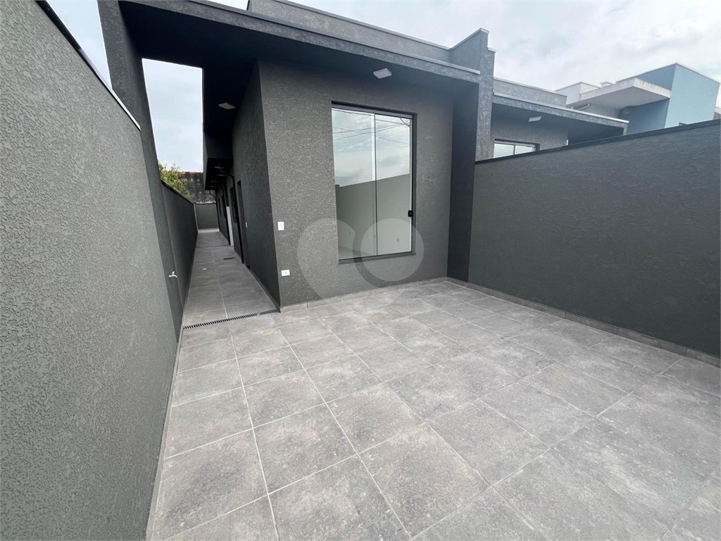 Casa à venda com 2 quartos, 61m² - Foto 1